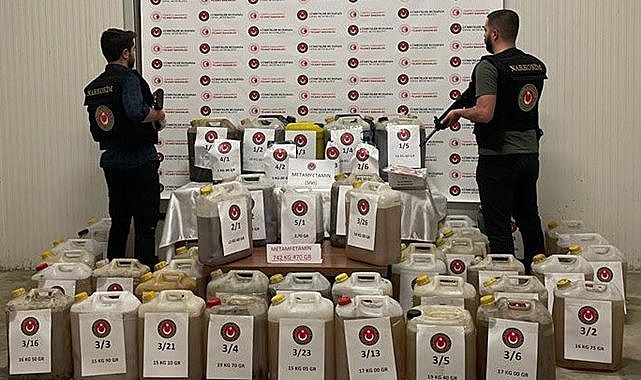 742 Kg metamfetamin ele geçirildi