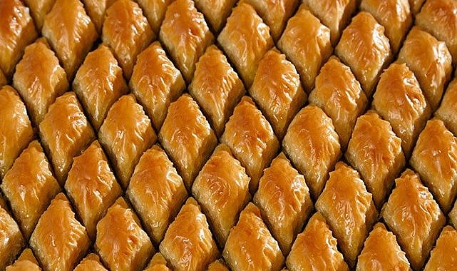Fıstık fiyatlarını yüksek bulan baklavacılar bakın ne yapıyor