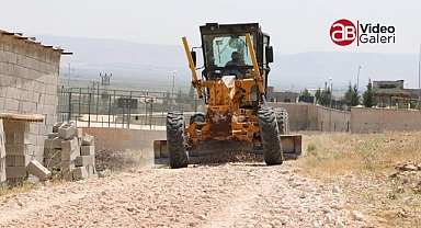 Haliliye Belediyesi 3 mahallede başlattığı yol çalışmasını sürdürüyor