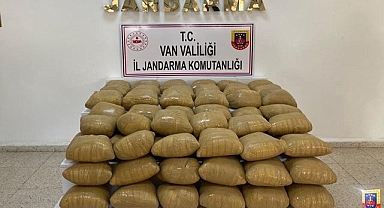 Jandarma 357 kilogram toz esrar ele geçirdi