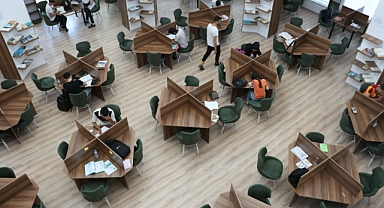 Öğrenciler, hayallerine büyükşehir kütüphanelerinde hazırlanıyor 