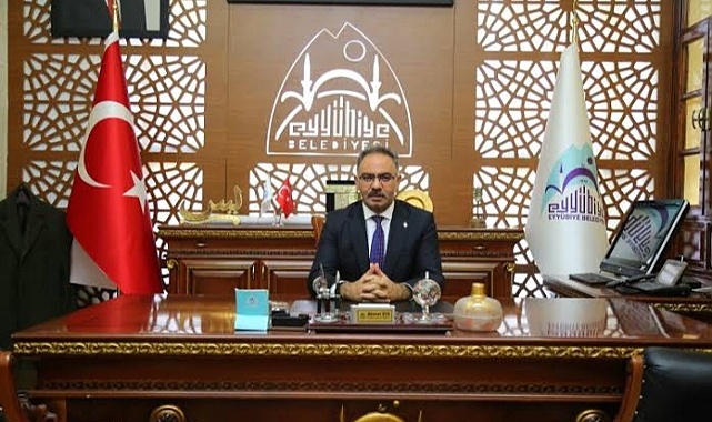 Başkan Kuş, milli ve manevi duygulara sahip nesillere dikkat çekti