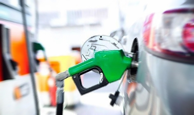 Benzine indirim mi geliyor?