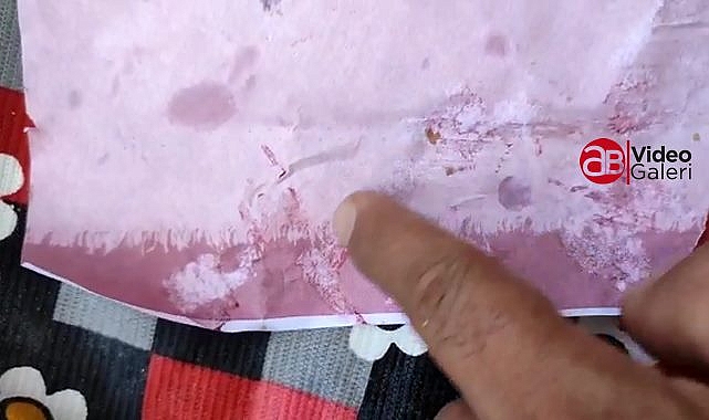 Fırında ekmeğe sarılan kağıtlar tehlike saçıyor