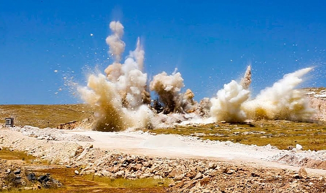 Gıda İmalatçıları ve Hurdacılar Sitesinde yol yapım çalışmaları başladı