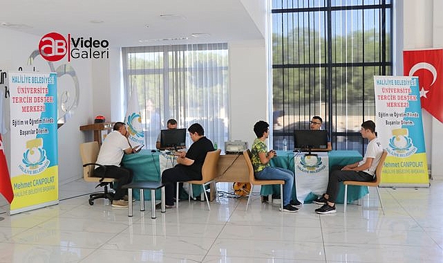 Haliliye Belediyesi doğru tercih için öğrencilerin yanında
