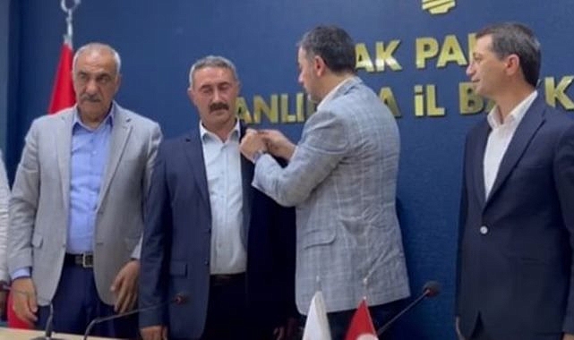 Hilvan'da İYİ Partili belediye meclis üyesi AK Parti'ye geçti