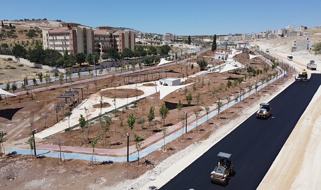 Şanlıurfa’da başlatılan asfalt yol seferberliği devam ediyor