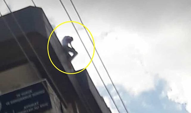 Şanlıurfa'da bir genç intihar için çatıya çıktı