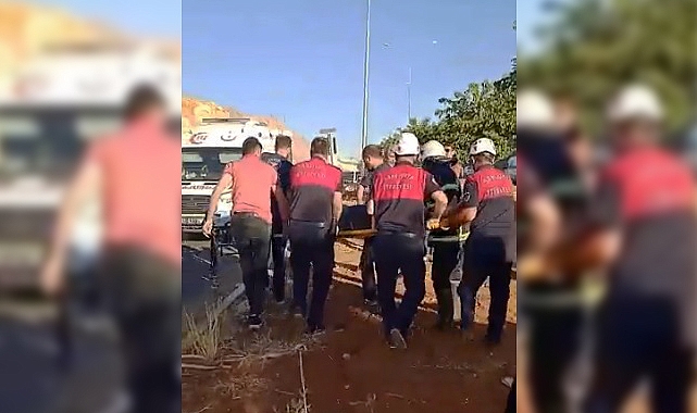 Şanlıurfa'da işçileri taşıyan servis kaza yaptı: 10 yaralı