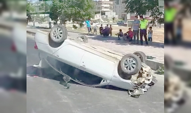 Şanlıurfa'da otomobil takla attı: Yaralılar var