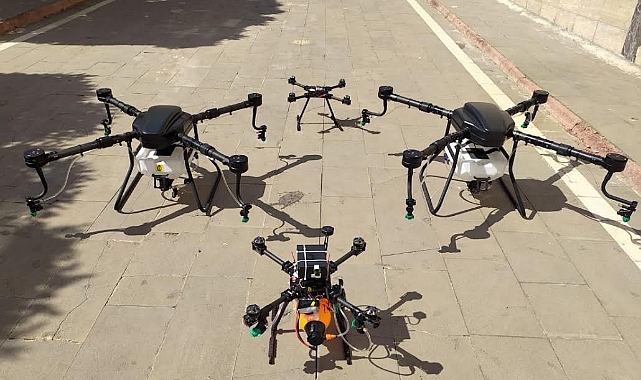 Tarım arazilerinde kullanılacak yapay zekâ destekli sürü İHA’lar üretildi