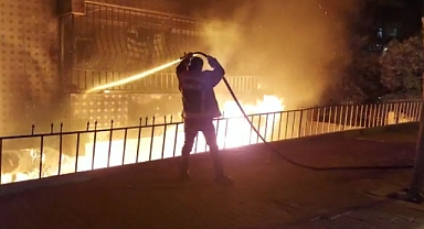 Urfa'da büyük yangın! Ev küle döndü 