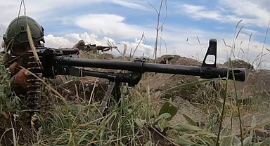 Urfa sınırında hareketlilik devam ediyor