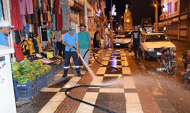 Viranşehir caddelerinde bayram temizliği