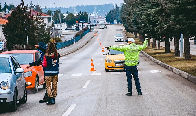 Binlerce sürücü hakkında işlem yapıldı