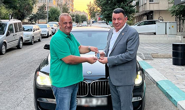 MHP'li vekil belediye meclis üyesine lüks otomobil hediye etti