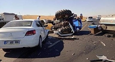Şanlıurfa'da feci kaza! Ortalık savaş alanına döndü