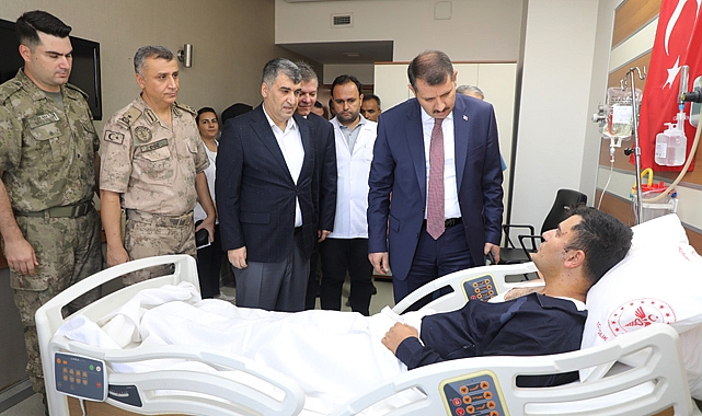 Şanlıurfa Valisi Ayhan yaralı askerleri ziyaret etti