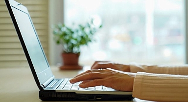 Türkiye’de internet kullananların yaş ortalaması artıyor