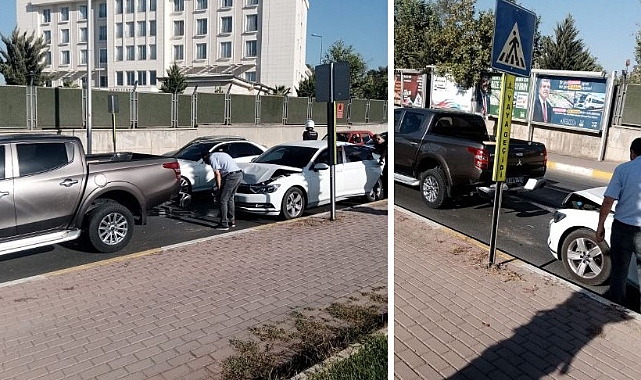 Abide Kavşağı’nda zincirleme trafik kazası!