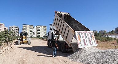 Atakent’e yeni yollar kazandırılıyor