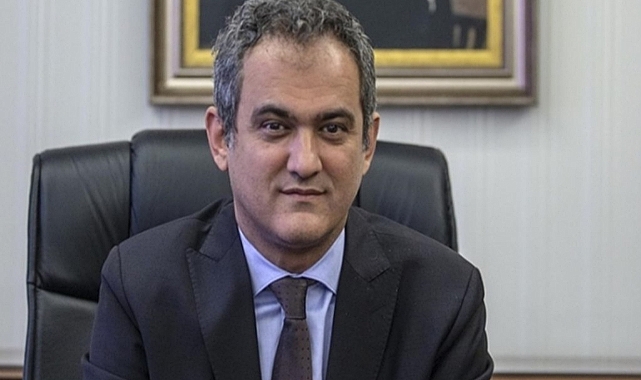 Bakan Özer'den  kariyer sınavı açıklaması