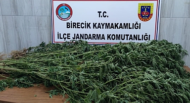 Birecik'te uyuşturucu madde ele geçirildi 