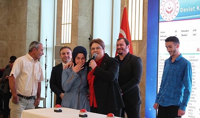 Devlet korumasında olan 958 genç kamu kurumlarına atandı