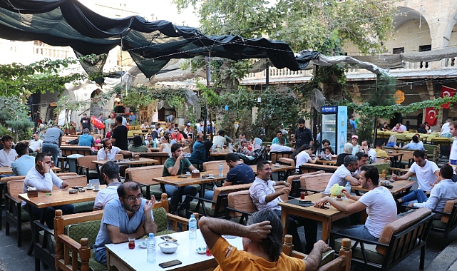 Gümrük Hanında Urfa ezgileri yankılandı