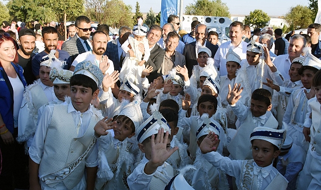 Hilvan'da 137 çocuk sünnet şöleninde sünnet oldu