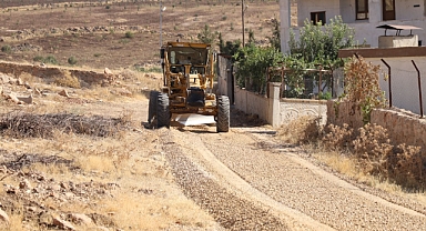 Karaköprü kırsalında yollar yenileniyor