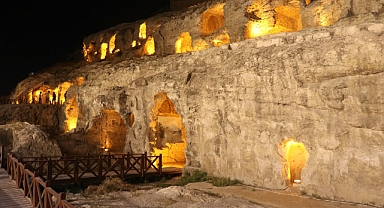 Kızılkoyun yeni görüntüsüyle görenleri adeta büyülüyor