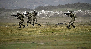 Urfa'da karakola saldırı! Asker alarma geçti 