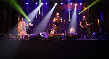 Urfa’da konser veren Zakkum Müzik Grubu’ndan sert tepki!