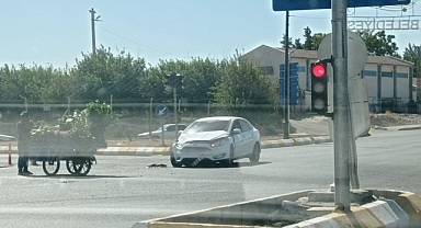 Urfa'da maddi hasarlı kaza!