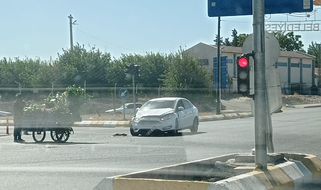 Urfa'da maddi hasarlı kaza!
