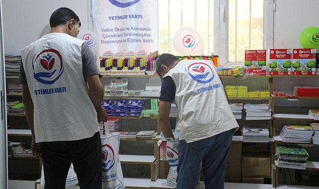 Urfa'da onlarca yetime kırtasiye yardımı