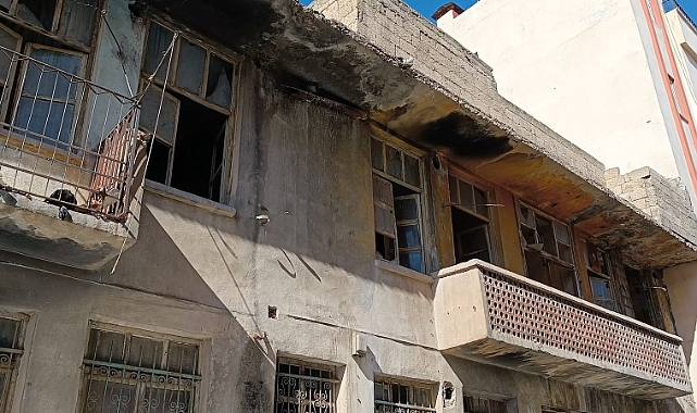 Urfa'daki metruk bina tehlike saçıyor!