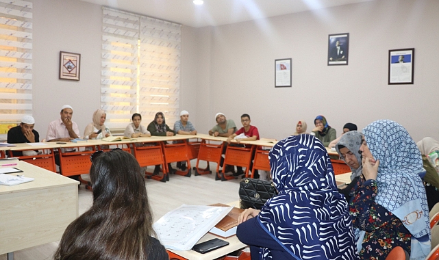 Verilen eğitimler sayesinde engelleri bir bir aşıyorlar