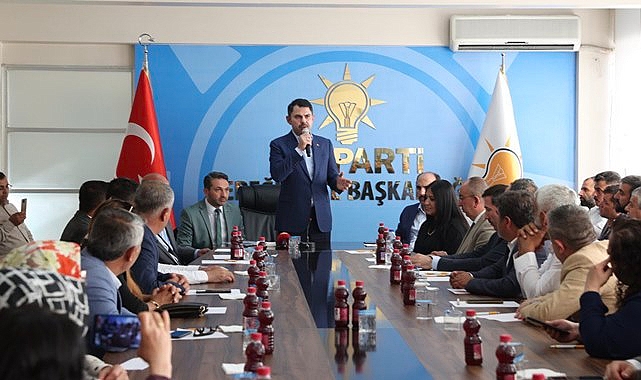 Bakan Kurum: 6'lı masa etrafında gelecek kaygısı çekerken, biz milletimize hizmet ediyoruz