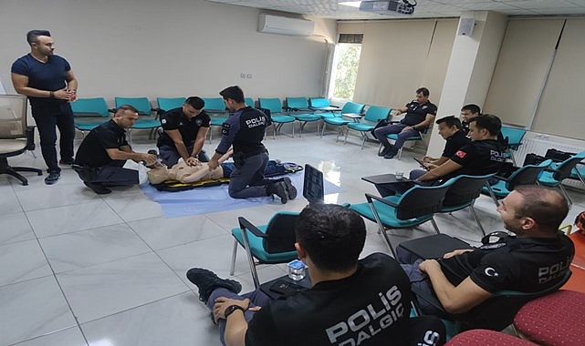 Balık Adamlara ''Temel İlk Yardım'' eğitimi Verildi