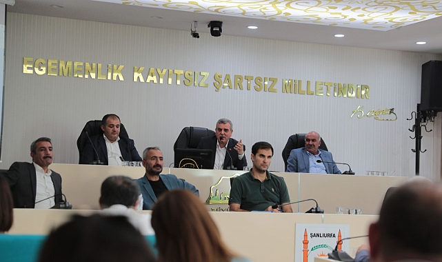 Başkan Beyazgül, Suruç ve Birecik alt yapı ihalesini konuştu