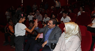 Başkan Canpolat çocukları unutmadı 