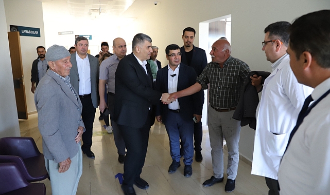 Gülüm Bozova’daki sağlık tesislerini ziyaret etti