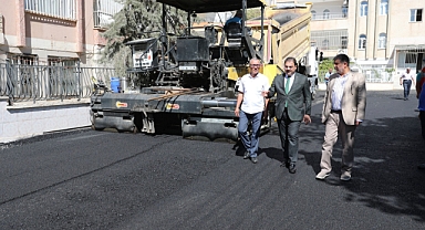 Haliliye'de caddeler asfalt ile buluşuyor 