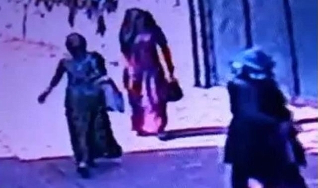 Hilvan bu kadınları konuşuyor! Evlere giriyorlar