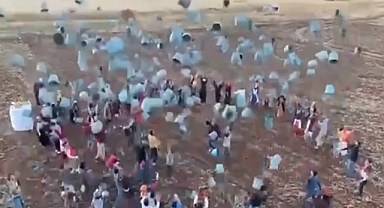 Hilvanlı mevsimlik tarım işçileri sezonu kova fırlatarak kapattı