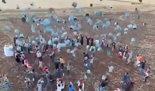 Hilvanlı mevsimlik tarım işçileri sezonu kova fırlatarak kapattı