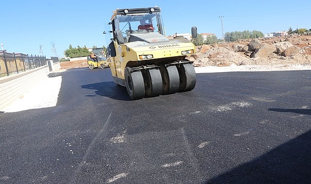 Hürriyet mahallesinde asfalt çalışmaları devam ediyor